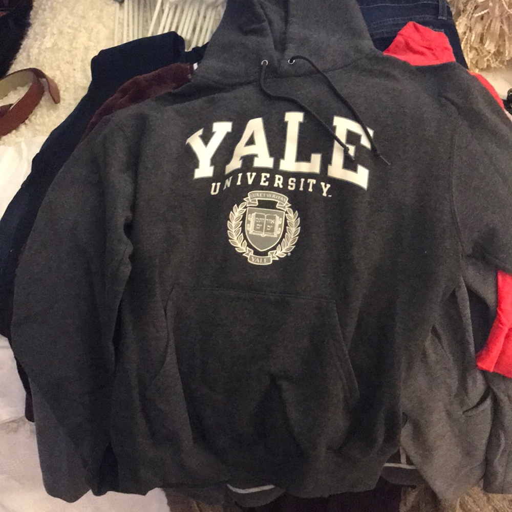 Yale sweatshirt